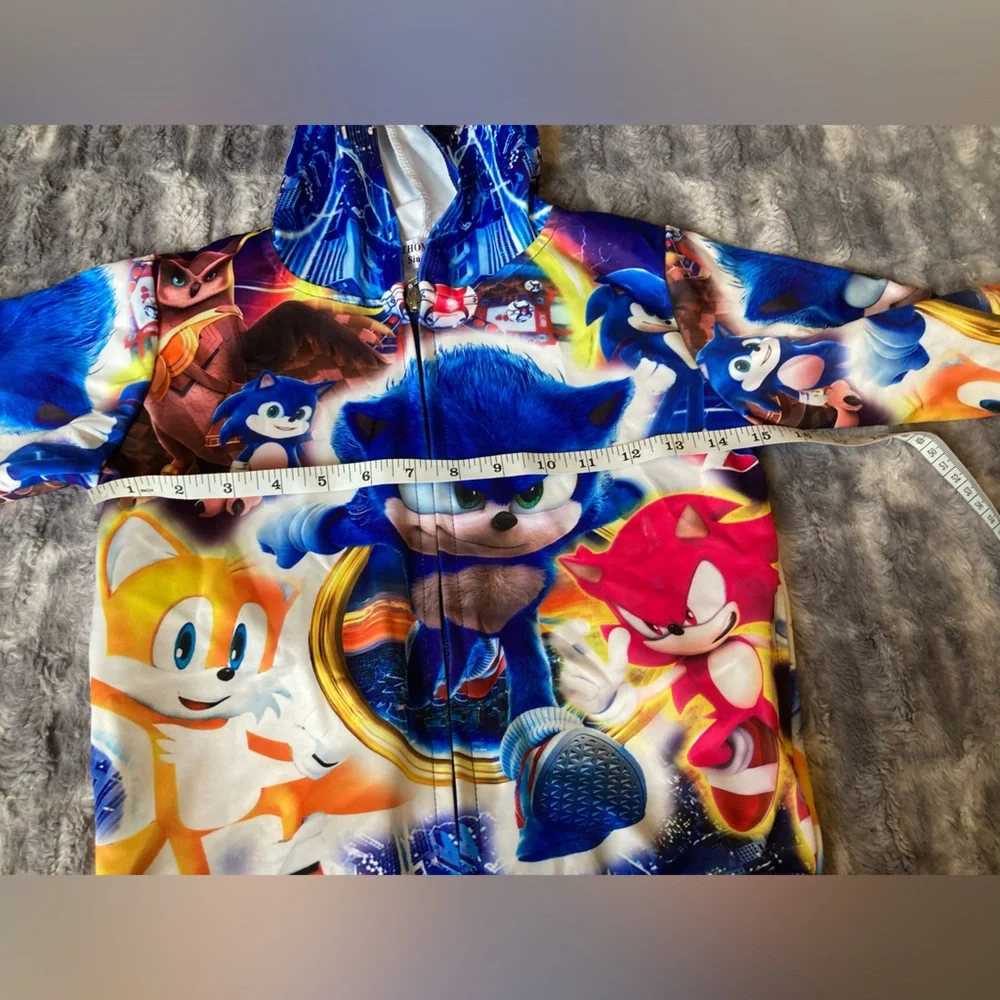 Thombase, size 120, fits my child like a 7-8, Sonic the Hedgehog hooded zipup